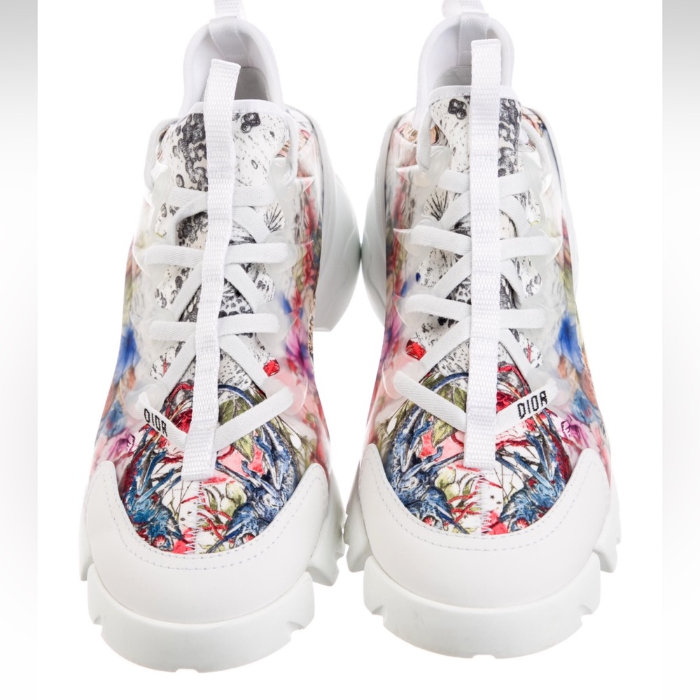 Dior D connect sneaker 9.5 with box zodiac print